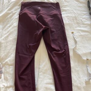 NWOT Lululemon Wunder Under Leggings